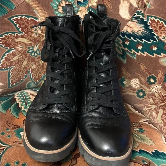 Vionic “Lani” Black Leather Lace/Up Combat Boots - Picture 2 of 7